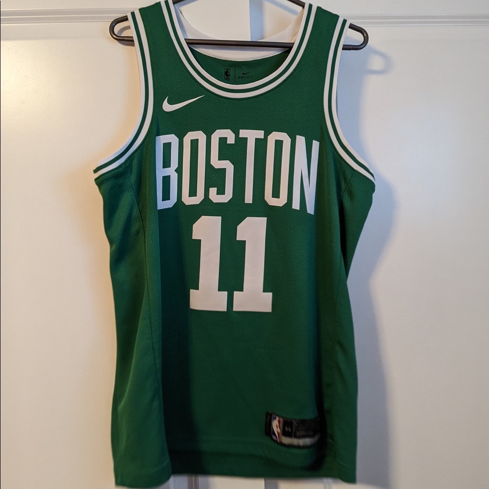 Authentic Nike Swingman - Boston Celtics - Kylie Irving Jersey